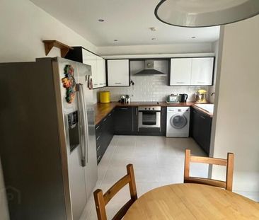 1 Cotswold Close, Saintfield, BT24 7FQ - Photo 3