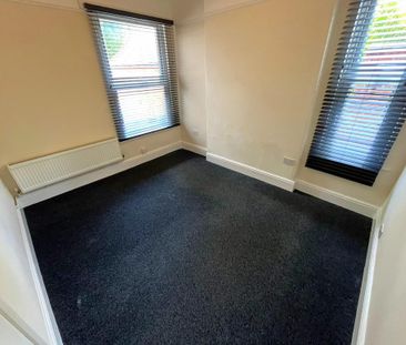 1 bedroom ground floor flat to rent - Photo 2
