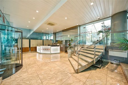 Millharbour, Canary Wharf, London, E14 flat to rent - Photo 2