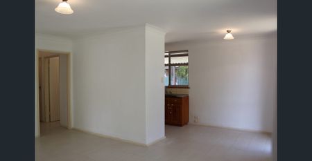 Freshly renovated. - Photo 2