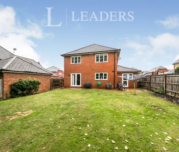 4 bedroom detached to rent The Hornets - Photo 2