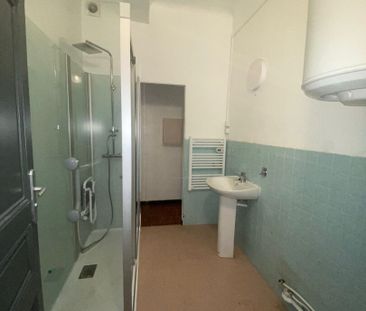 Location Appartement 3 pièces 84m² - Photo 5