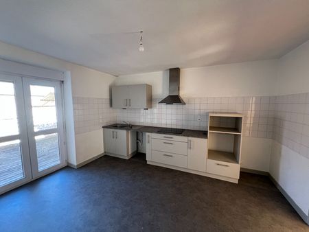 Location Appartement 4 pièces 117m² - Photo 4