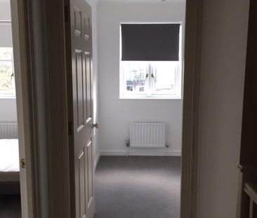 3 Bed Semi-Detached House, Celandine Drive, E8 - Photo 6