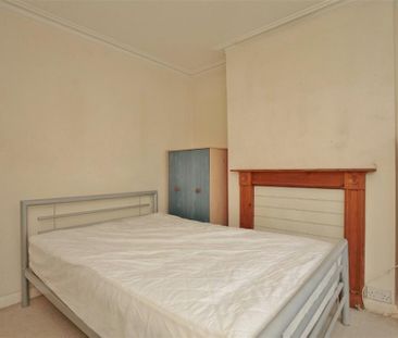 4 bedroom terraced house to rent - Photo 1