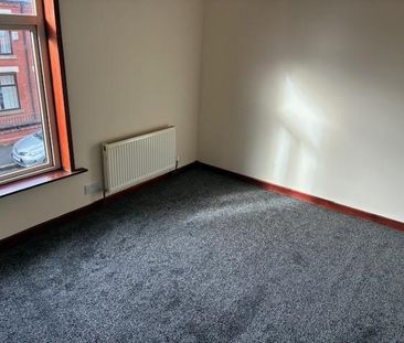 2 bedroom end of terrace house to rent - Photo 4