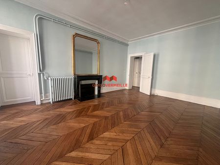 Location Appartement 4 pièces 143m² - Photo 3