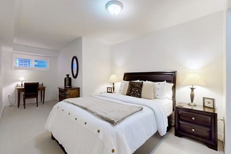 For Lease - 39 Hays Boulevard Unit# 2, Oakville, Ontario - Photo 4