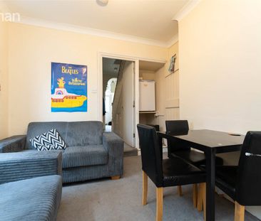 5 bedroom terraced house to rent - Photo 2