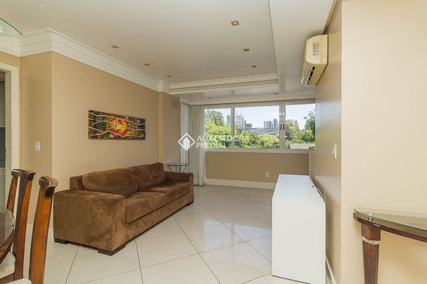 Apartamento com 2 quartos e 83m² para alugar em Santa Cecília, Porto Alegre. - Photo 1