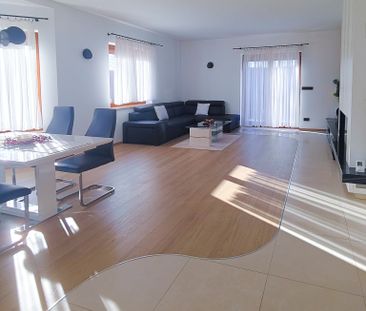 Duży dom 280m2 z podwórzem 1000m | 6 pok | Garaż - Zdjęcie 6