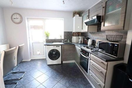 Wiseman Close, Luton, Bedfordshire, LU2 - Photo 5