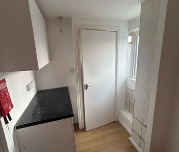 Studio Flat, Gervasa Close, HA9 - Photo 2