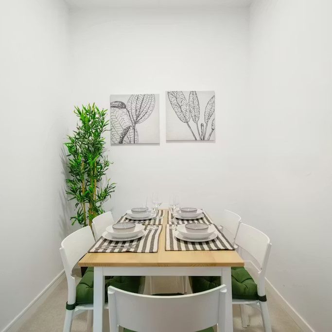 Carrer del Rosselló, Barcelona, Catalonia 08008 - Photo 1