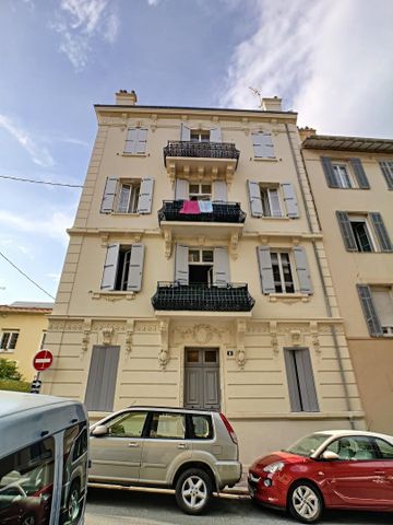 location Appartement T2 DE 46.26m² À CANNES - Photo 2