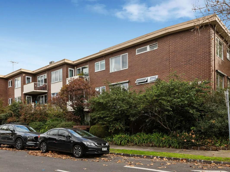 Unit 10, 340 Dandenong Road, St Kilda East, VIC - Photo 5