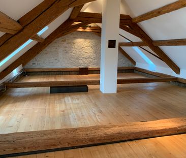 L'ambiance d'un loft au cœur du Stedtli - avec vue sur le lac de Morat - Foto 1