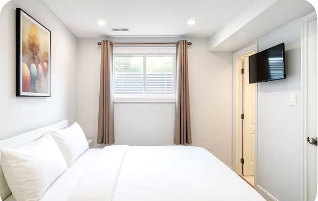 For Lease - 27 BRIMSTONE (Basement) Crescent, Toronto, Ontario - Photo 1