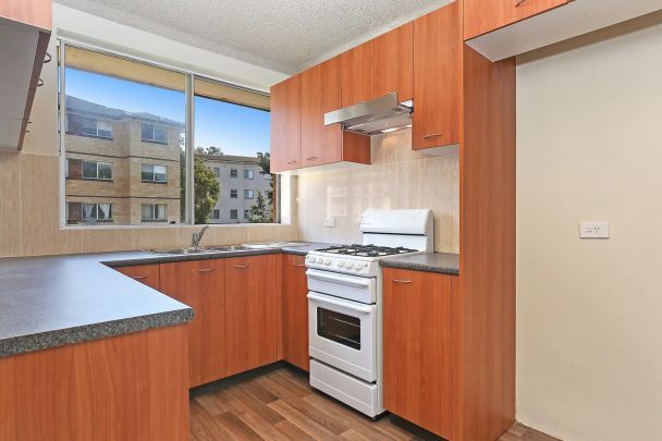 Modern apartment in convenient location - Photo 1