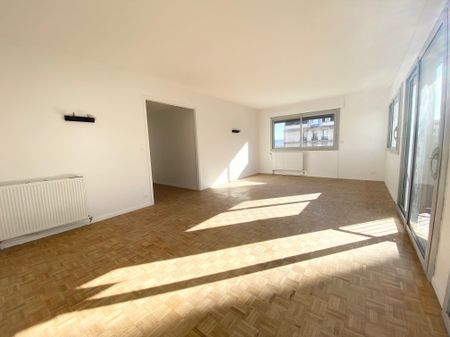 Appartement 3 pièces 92m2 MARSEILLE 8EME 1 820 euros - Photo 5