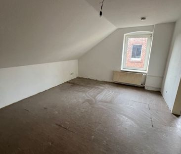 große helle Dachgeschoßwohnung - Photo 6