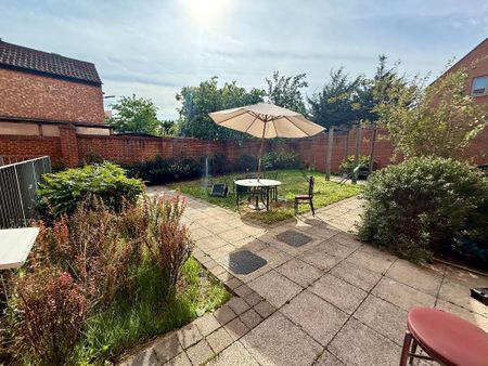 2 bedroom flat share to rent - Photo 4
