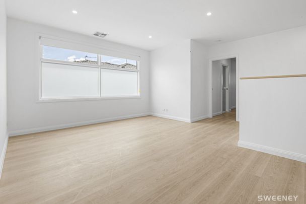 Brand new stunning residence within the sought Altona birdcage - Photo 1