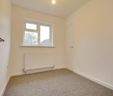 2 bedroom maisonette to rent - Photo 3
