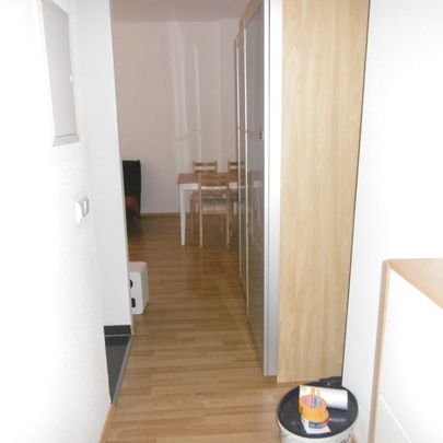 Ruhige, helle 1,5- Zimmer- Wohnung mit Balkon in Uninähe - auf Wunsch mit Stellplatz! - Foto 1