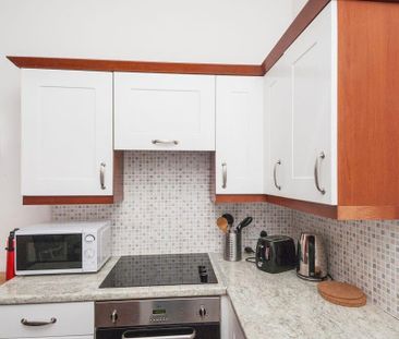 Studio to rent - Photo 6