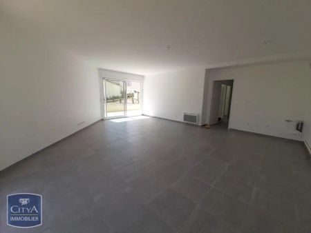 Appartement à louer 3 pièces 72.7m² - Photo 3