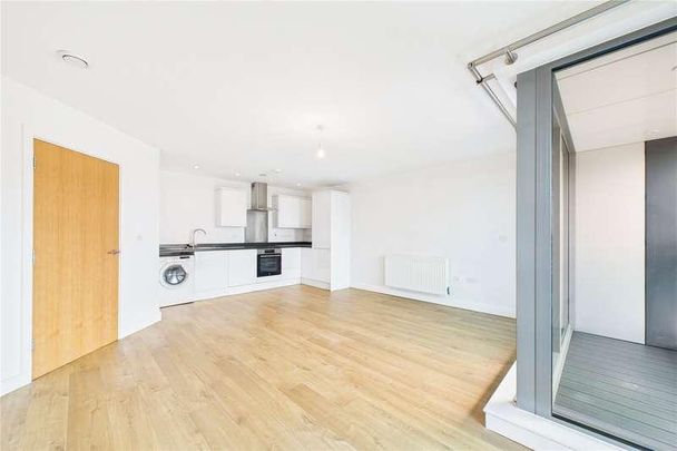 Cromwell Road, Redhill, Surrey, RH1 - Photo 1