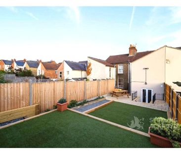 Waterloo Road, Aldershot, Hampshire, GU12 4NS - Photo 6