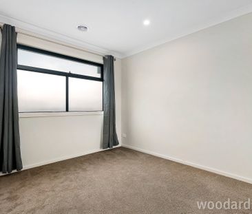 Modern 3-Bedroom Townhouse in Prime Officer Location - Photo 6