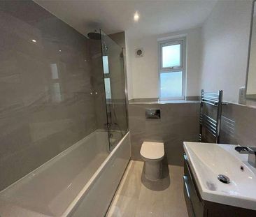 Archers House, Archery Gardens, St. Leonards-on-sea, East Sussex, TN38 - Photo 3