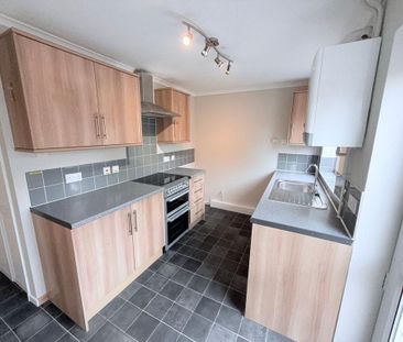2 bedroom terraced house to rent - Photo 6