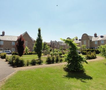 2 bedroom ground floor flat to rent - Photo 1