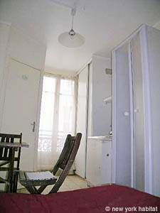 Logement à Paris, Location meublée - Photo 5