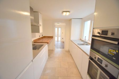 Vansittart Road, Ground Floor, Windsor, Berkshire,SL4 - Photo 2