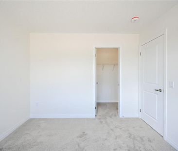 For Lease - 377 Provident Way, Hamilton, Ontario - Photo 6