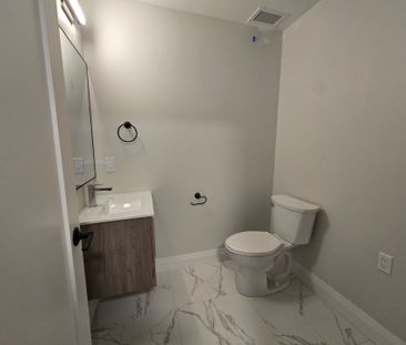 For Lease - 241 Front Street Unit# 206, Belleville, Ontario - Photo 4