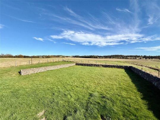 3 bedroom bungalow to rent - Photo 1