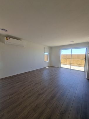 Brand New Luxury Living - Photo 1