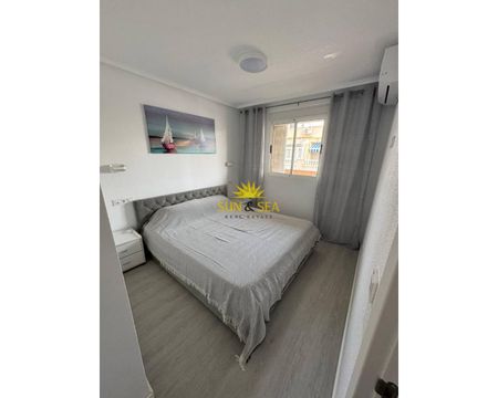 ONE-BEDROOM APARTMENT – TORREVIEJA - Photo 4