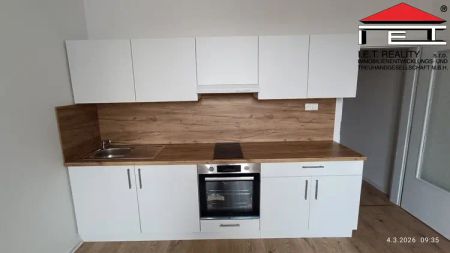 Pronájem bytu 1+kk 21,9 m - Photo 2