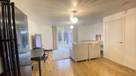 5 bedroom terraced house to rent - Photo 3