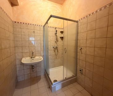 Fenzlgasse - sanierungsbedürftiger 2 Zimmer Altbau mit extra Küche ... - Photo 5