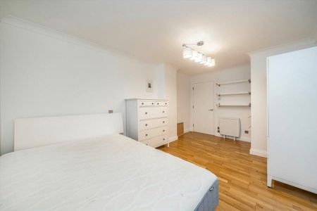 Arnhem Place, Canary Wharf, E14 - Photo 2