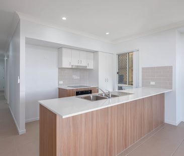 New 4-bedroom home in Victory Heights! - Photo 6