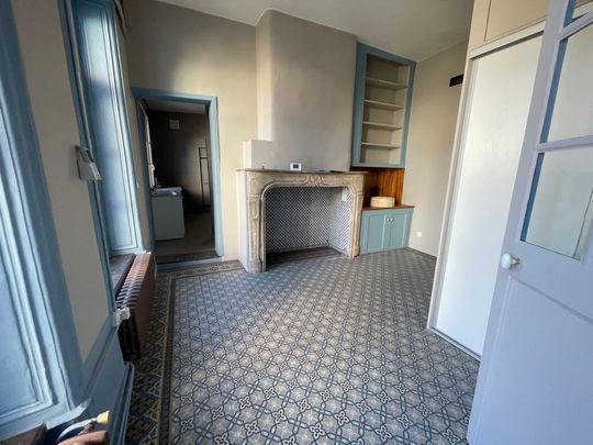 Location Maison 5 pièces 197m² MONTREUIL 62170 - Photo 1